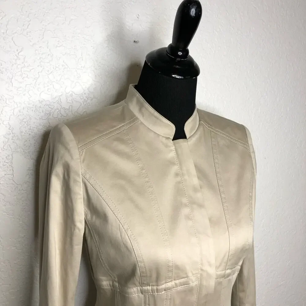 WHBM cream tan zip front blazer jacket size 2